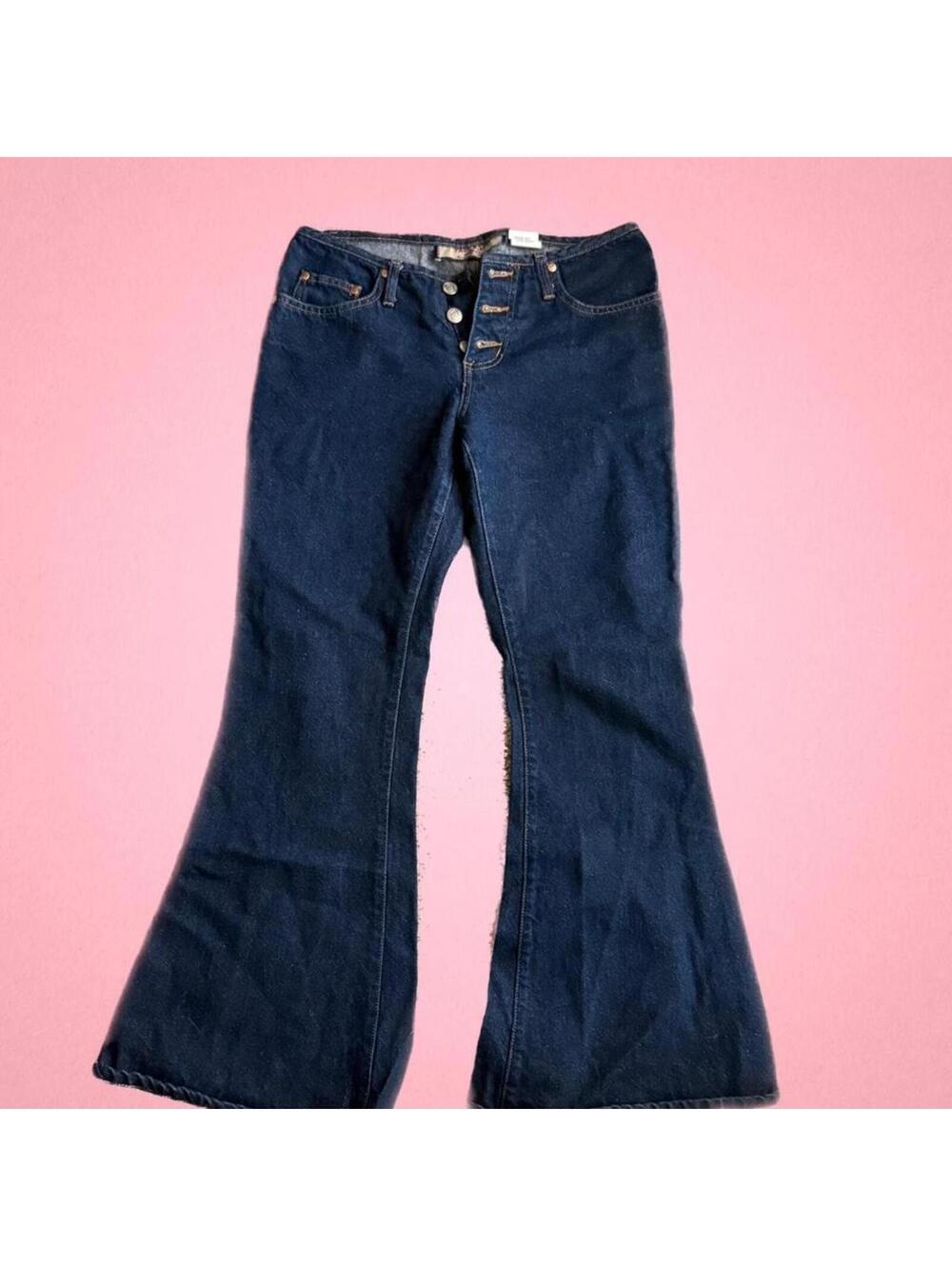 VINTAGE PARIS BLUES JEANS.